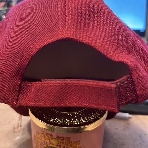 “Talk to me Goose” burgundy baseball cap - Picture 3 of 4